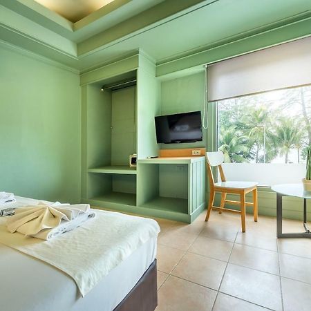 Patong Beachfront Boutique Hotel Exterior foto