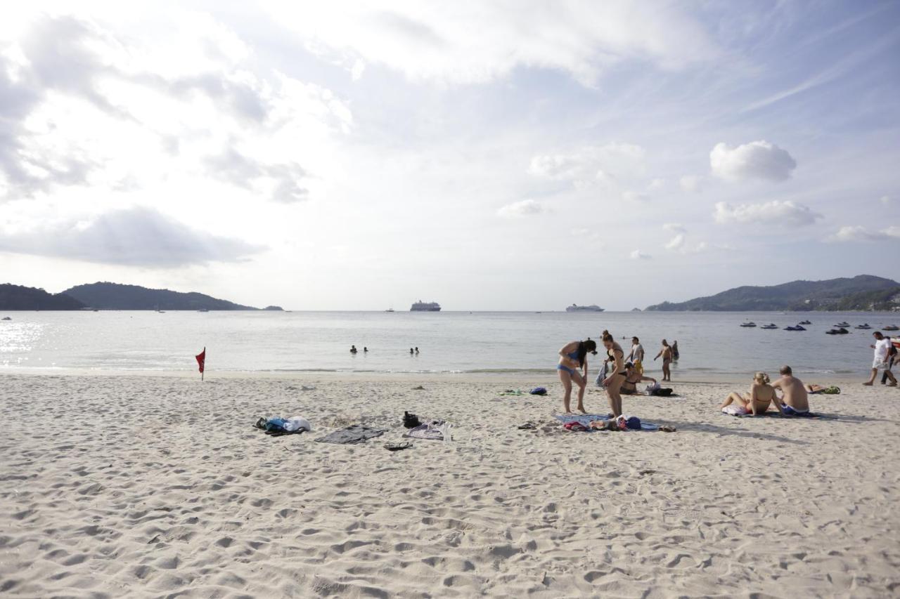 Patong Beachfront Boutique Hotel Exterior foto